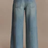 Romi mid-rise jeans met wijde pijpen – vervaagd middenblauw Romi mid-rise jeans met wijde pijpen – vervaagd middenblauw