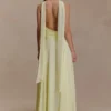 Santal Floral Chiffon Halter Maxi-jurk – Lemon Santal Floral Chiffon Halter Maxi-jurk – Lemon