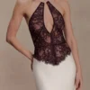 Sascha kanten en satijnen halter maxi-jurk – ivoor/chocoladebruin