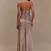 Serena strapless maxi-jurk van taft – brons-taupe Serena strapless maxi-jurk van taft – brons-taupe