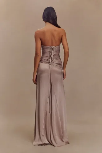 Serena strapless maxi-jurk van taft – brons-taupe