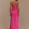 Serena strapless maxi-jurk van taft – karmozijnroze Serena strapless maxi-jurk van taft – karmozijnroze