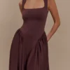 Sharon midi-jurk van scuba-jersey – Cacaobruin Sharon midi-jurk van scuba-jersey – Cacaobruin