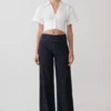 Noelia-shirt met korte mouwen en strik aan de achterkant – Wit Noelia-shirt met korte mouwen en strik aan de achterkant – Wit