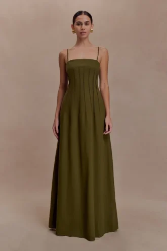Sofie linnen maxi-jurk met plooitjes – kaki