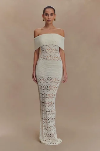 Solstice off-shoulder gehaakte maxi-jurk – ivoor