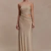 Starla strapless maxi-jurk met strass – goud Starla strapless maxi-jurk met strass – goud