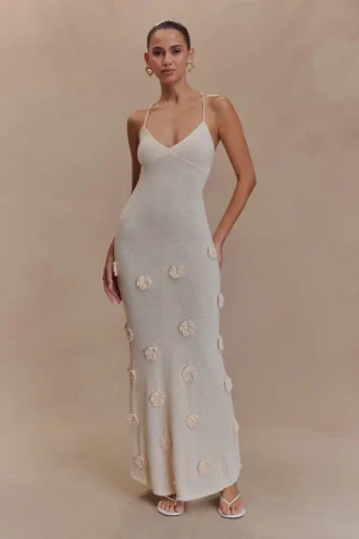 Suki gebreide maxi-jurk met bloemen – Nude