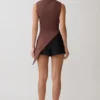 Suong top met hoge hals en plooien – mokka Suong top met hoge hals en plooien – mokka