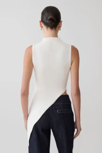 Suong top met hoge hals en plooien – Wit