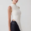 Suong top met hoge hals en plooien – Wit Suong top met hoge hals en plooien – Wit