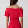 Talise modaal top met volant en korte mouwen – Rood Talise modaal top met volant en korte mouwen – Rood