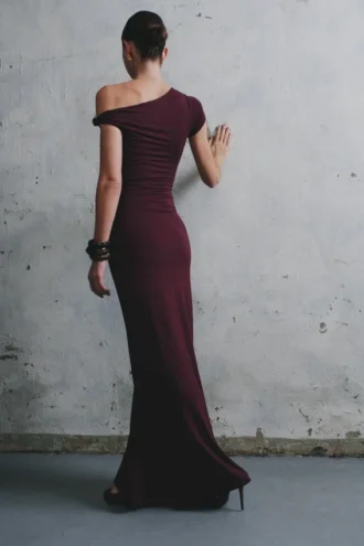 Tamsin modale maxi-jurk met korte mouwen – Mahonie