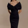 Thelma Bardot maxi-jurk – Zwart Thelma Bardot maxi-jurk – Zwart