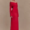 Therese off-shoulder maxi-jurk met ruches – Rood Therese off-shoulder maxi-jurk met ruches – Rood