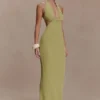 Theresea haltertop maxi-jurk van gebreid materiaal – Licht olijfgroen Theresea haltertop maxi-jurk van gebreid materiaal – Licht olijfgroen