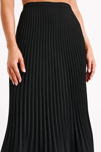 Twyla geplooide maxi-rok van kostuumstof – Zwart