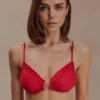 Tyler-bikinitop met metalen details – Rood Tyler-bikinitop met metalen details – Rood