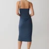 Vina gerimpelde jersey midi-jurk – inktblauw Vina gerimpelde jersey midi-jurk – inktblauw