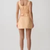 Vivian geborduurde mouwloze top – Oranje Vivian geborduurde mouwloze top – Oranje