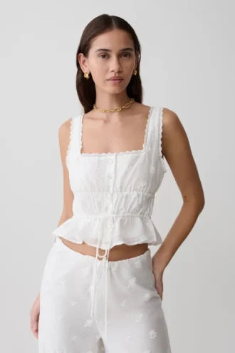 Vivian geborduurde mouwloze top – wit