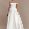 Willow off-shoulder satijnen maxi-jurk – Wit Willow off-shoulder satijnen maxi-jurk – Wit