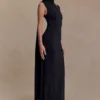 Wisteria Slinky maxi-jurk met sjaal – Zwart Wisteria Slinky maxi-jurk met sjaal – Zwart