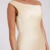 Yvette slip maxi-jurk met asymmetrische zoom – Butter Yvette slip maxi-jurk met asymmetrische zoom – Butter
