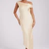 Yvette slip maxi-jurk met asymmetrische zoom – Butter Yvette slip maxi-jurk met asymmetrische zoom – Butter